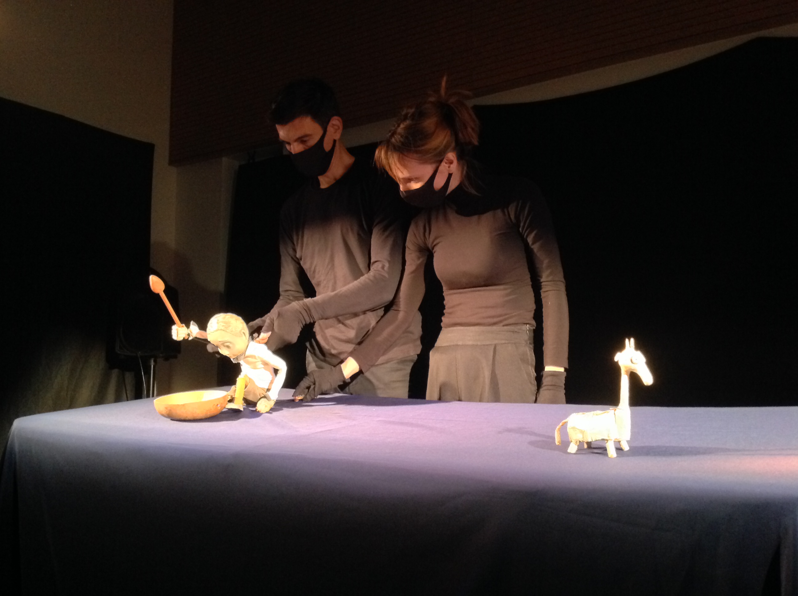 “The Giraffe” by Puppeteers Hop Signor Come to our Kindergarten