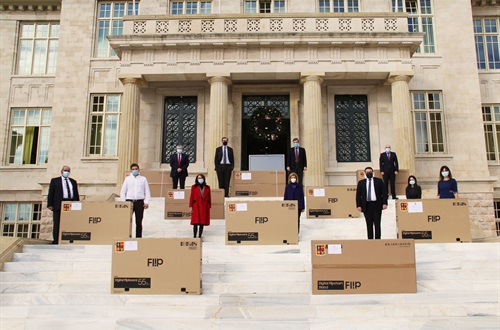 Technological equipment sent to schools in Samos