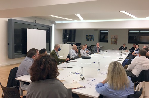 Town Hall Meetings με αποφοίτους του Κολλεγίου