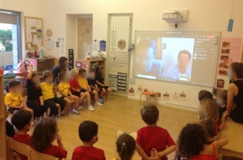 Seashell & Coral Students Inquire about the Human Body!